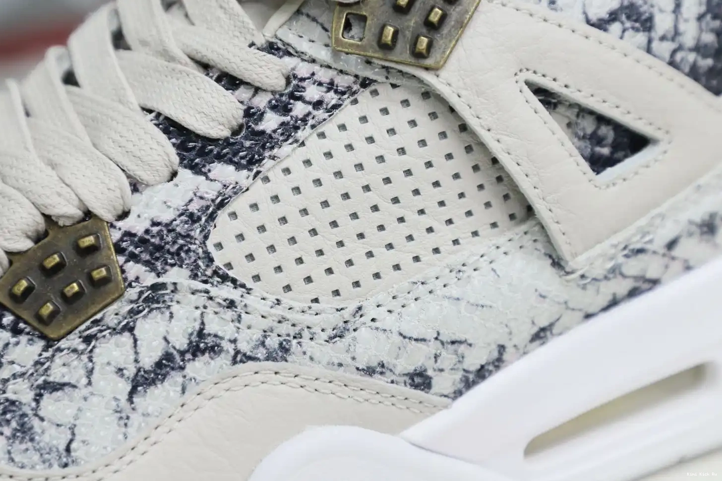 Jordan Air snakeskin Kimikick retro Jordan 4 0718